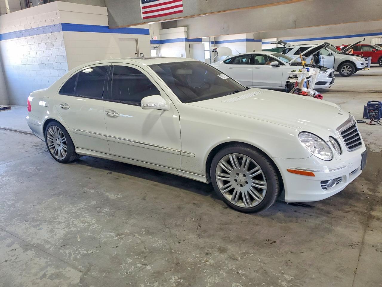 Mercedes-Benz E-Class 350
