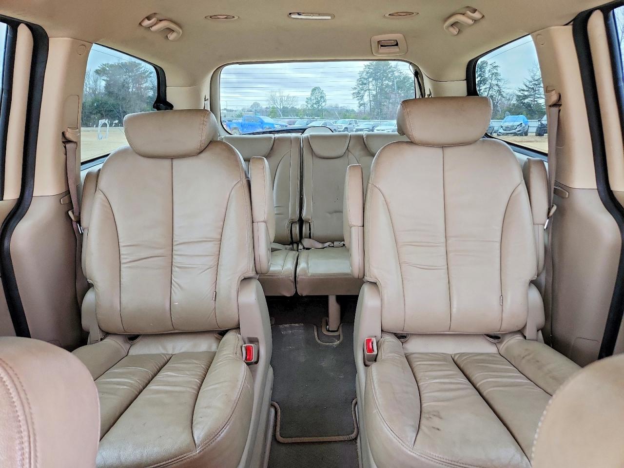Hyundai Entourage Gls