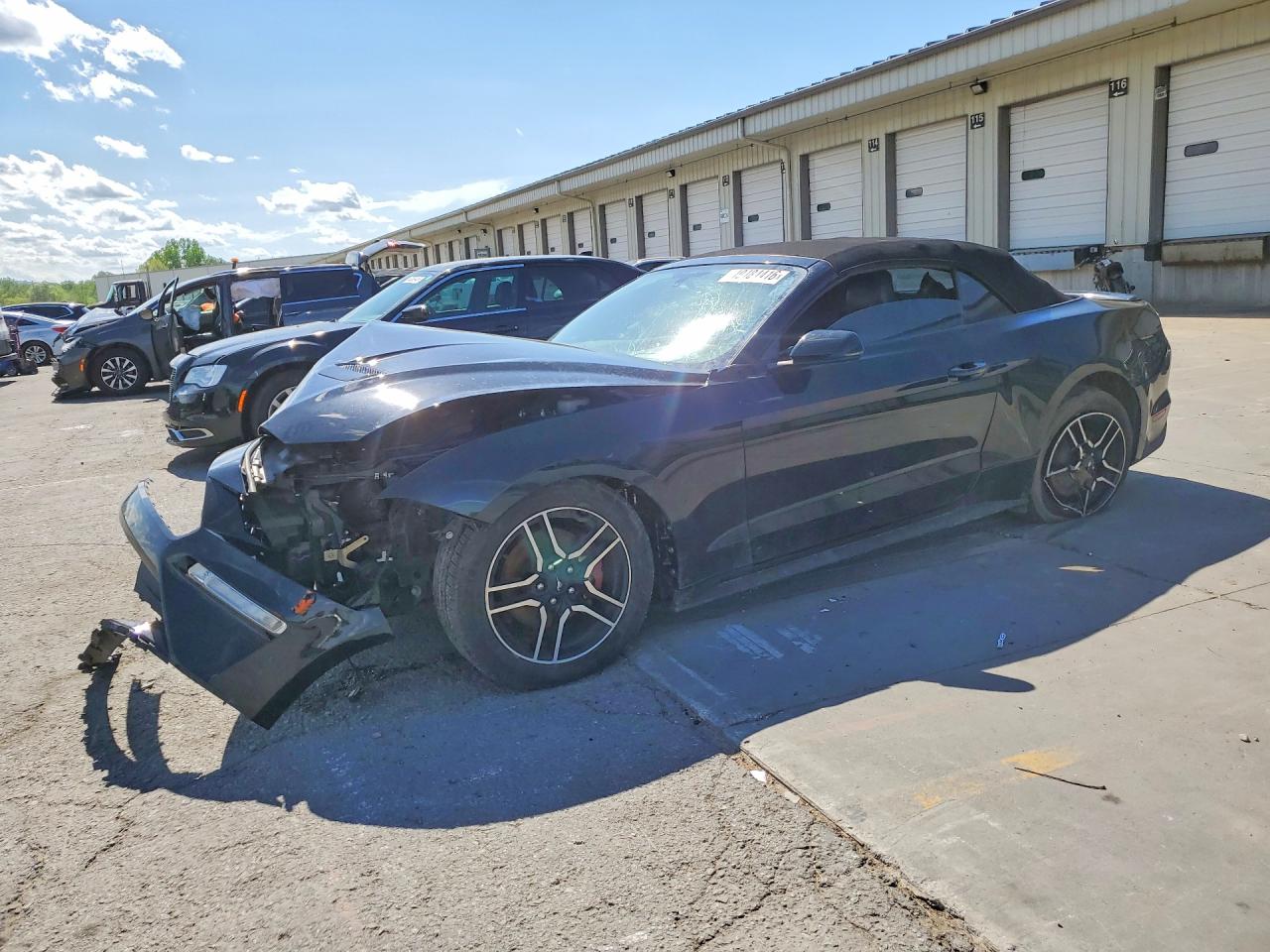 Salvage Ford Mustang Image
