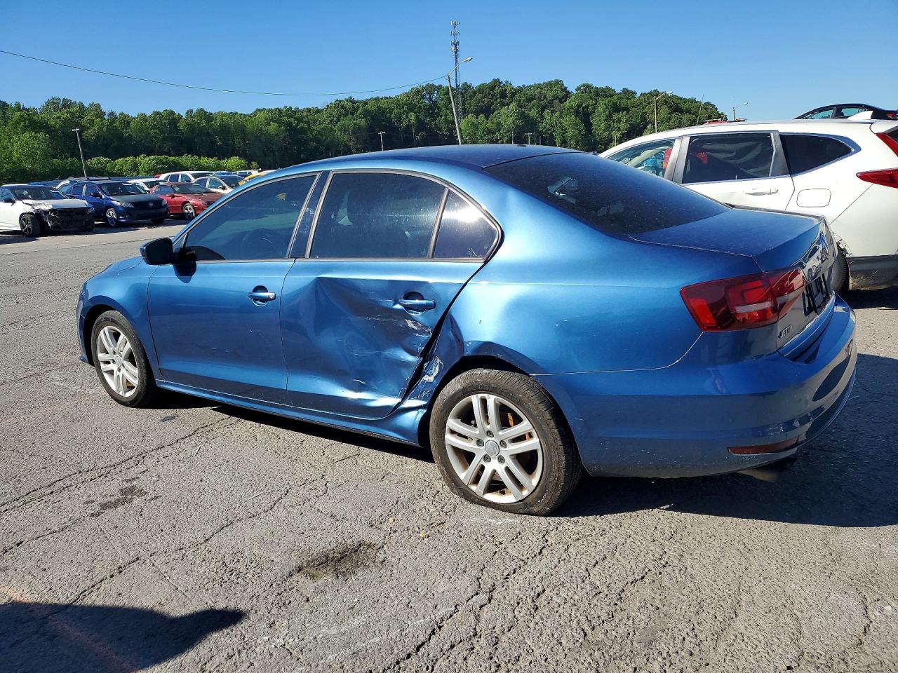 Volkswagen Jetta S