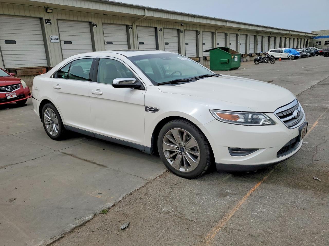 Ford Taurus Limited