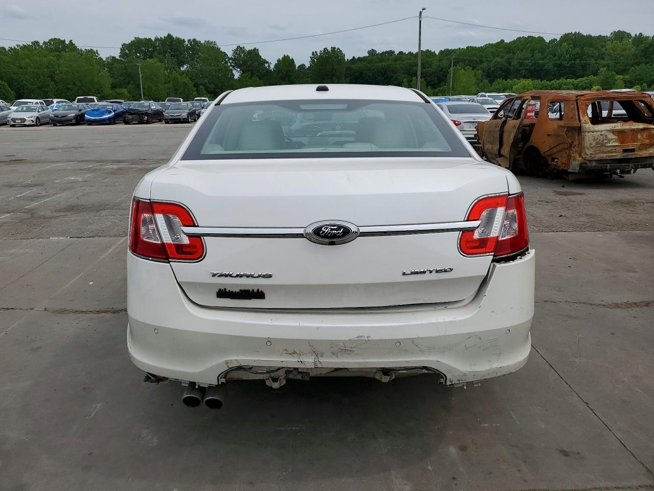 Ford Taurus Limited