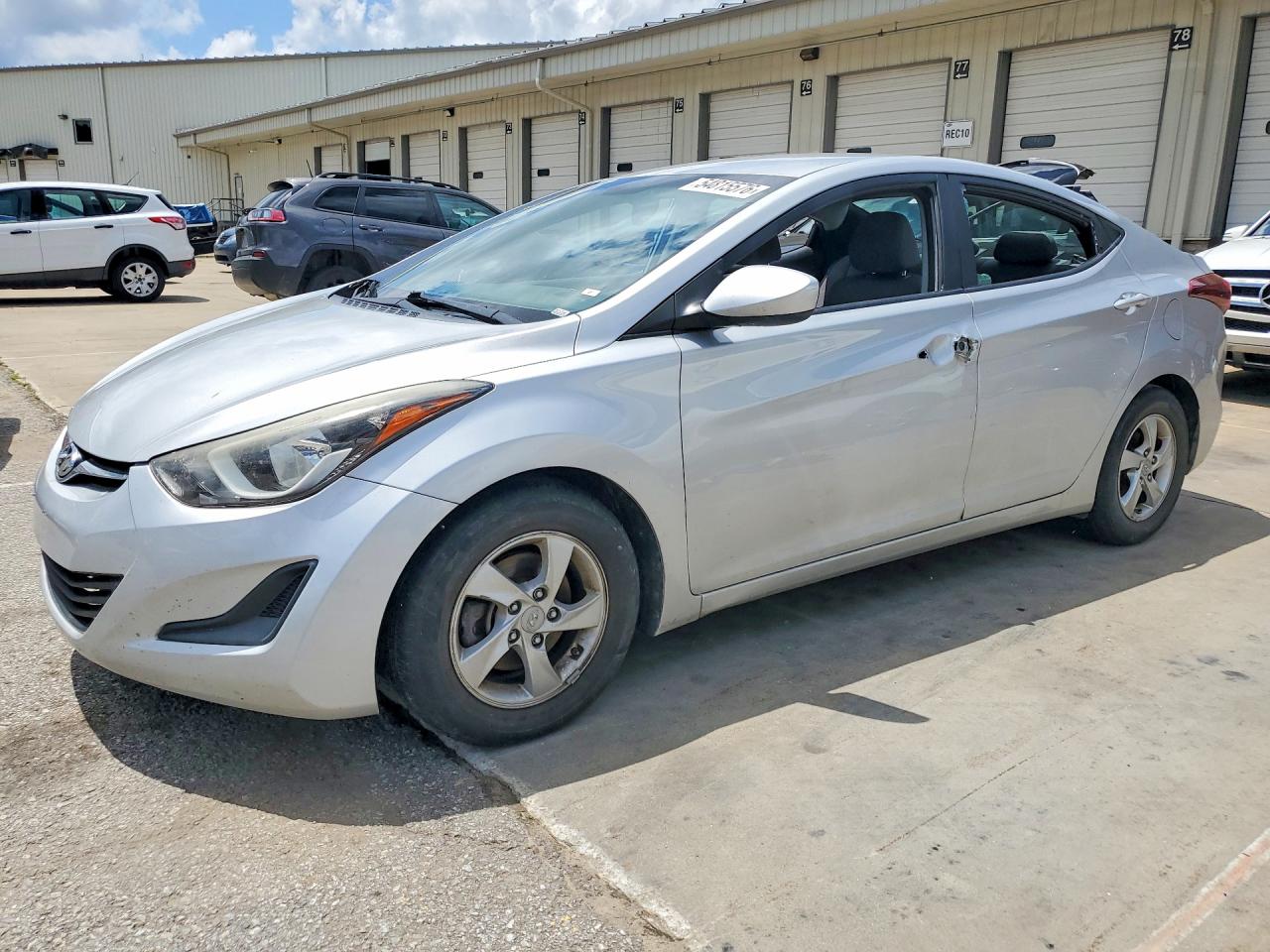 Salvage Hyundai ELANTRA Image