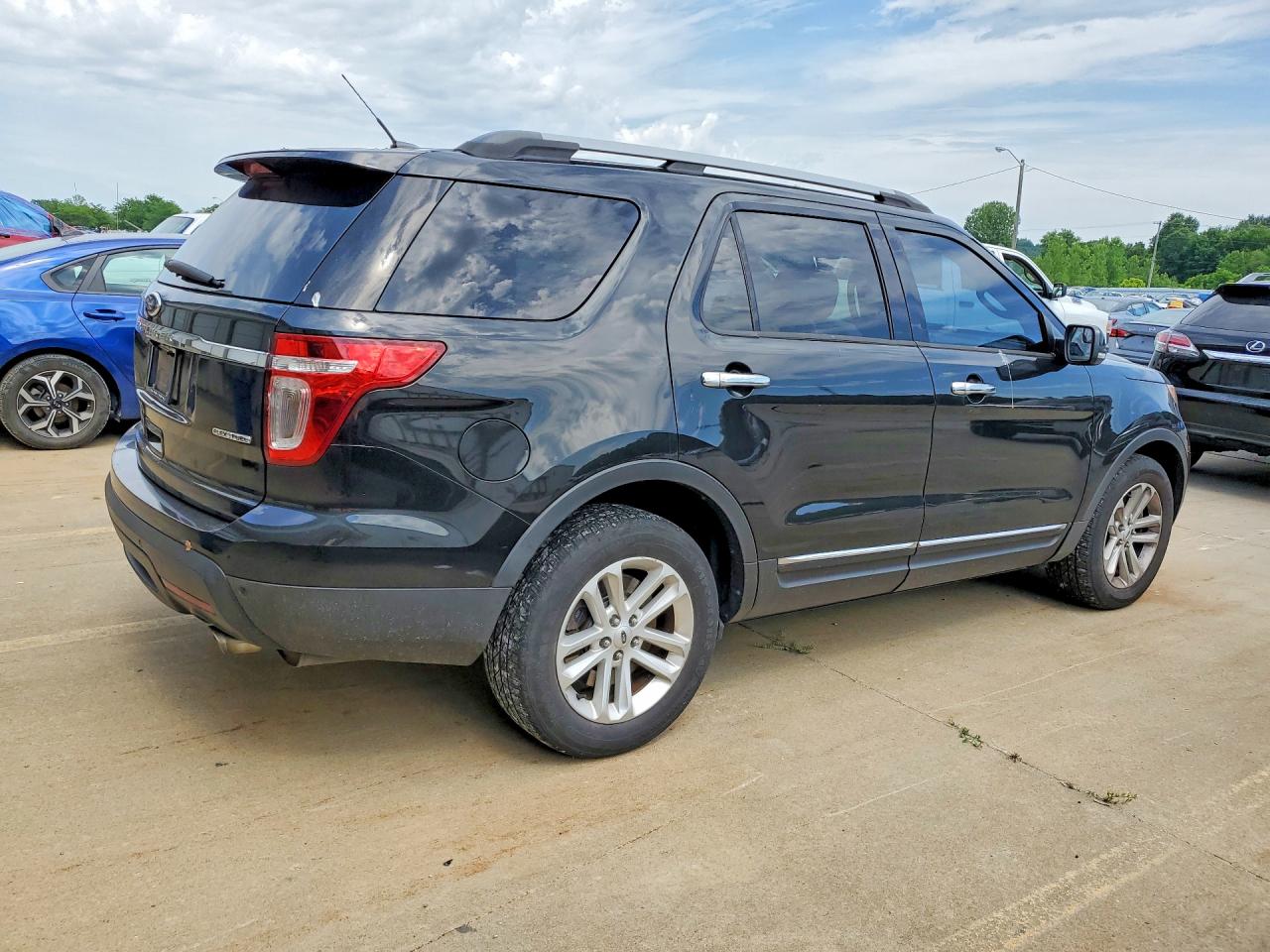 Ford Explorer Xlt