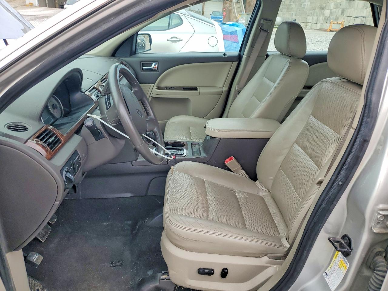 Ford Taurus Limited