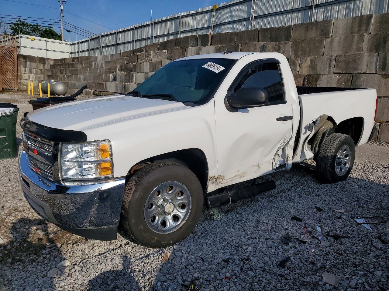 Salvage Chevrolet Silverado Image