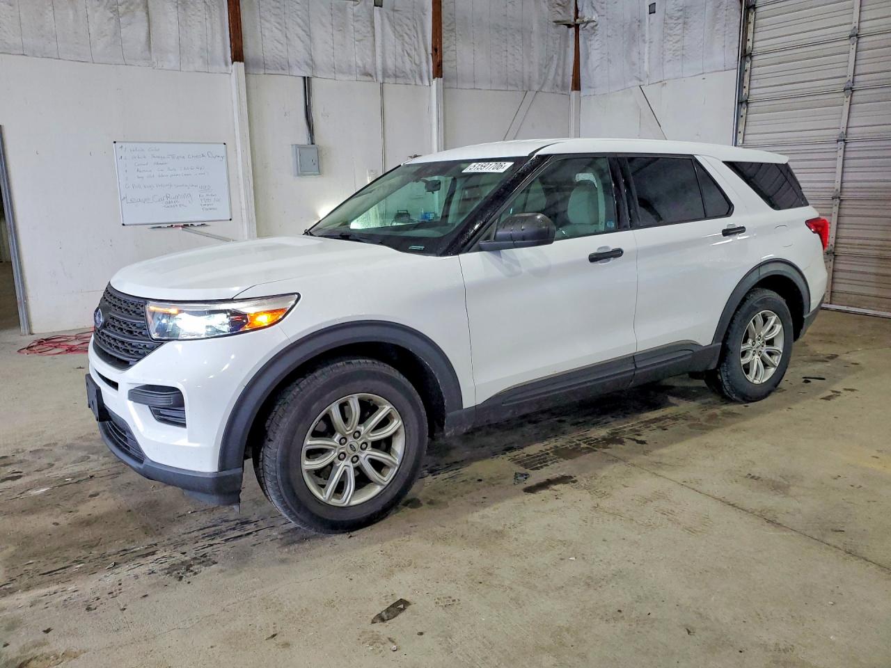 Salvage Ford Explorer Image