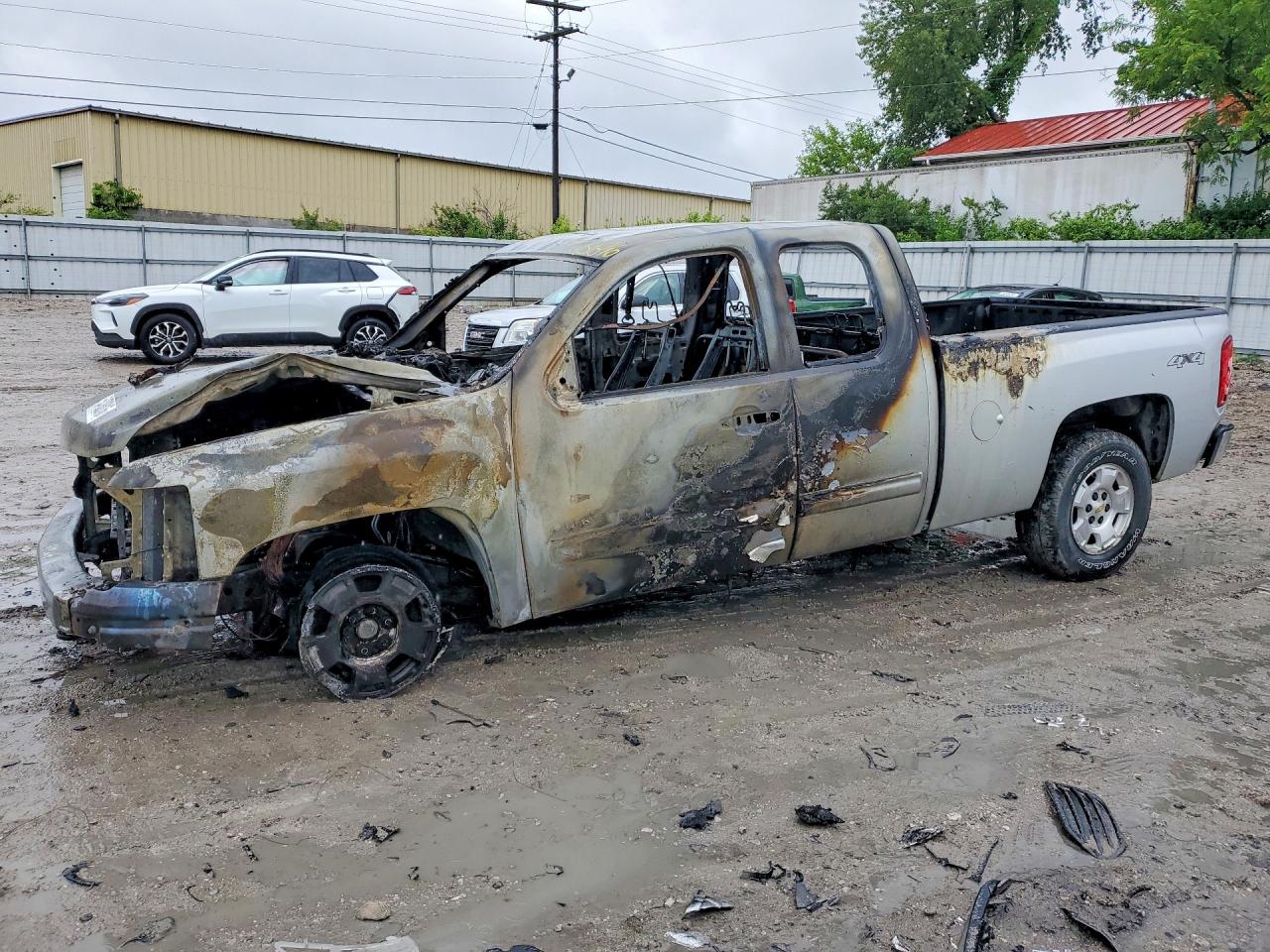 Salvage Chevrolet Silverado Image