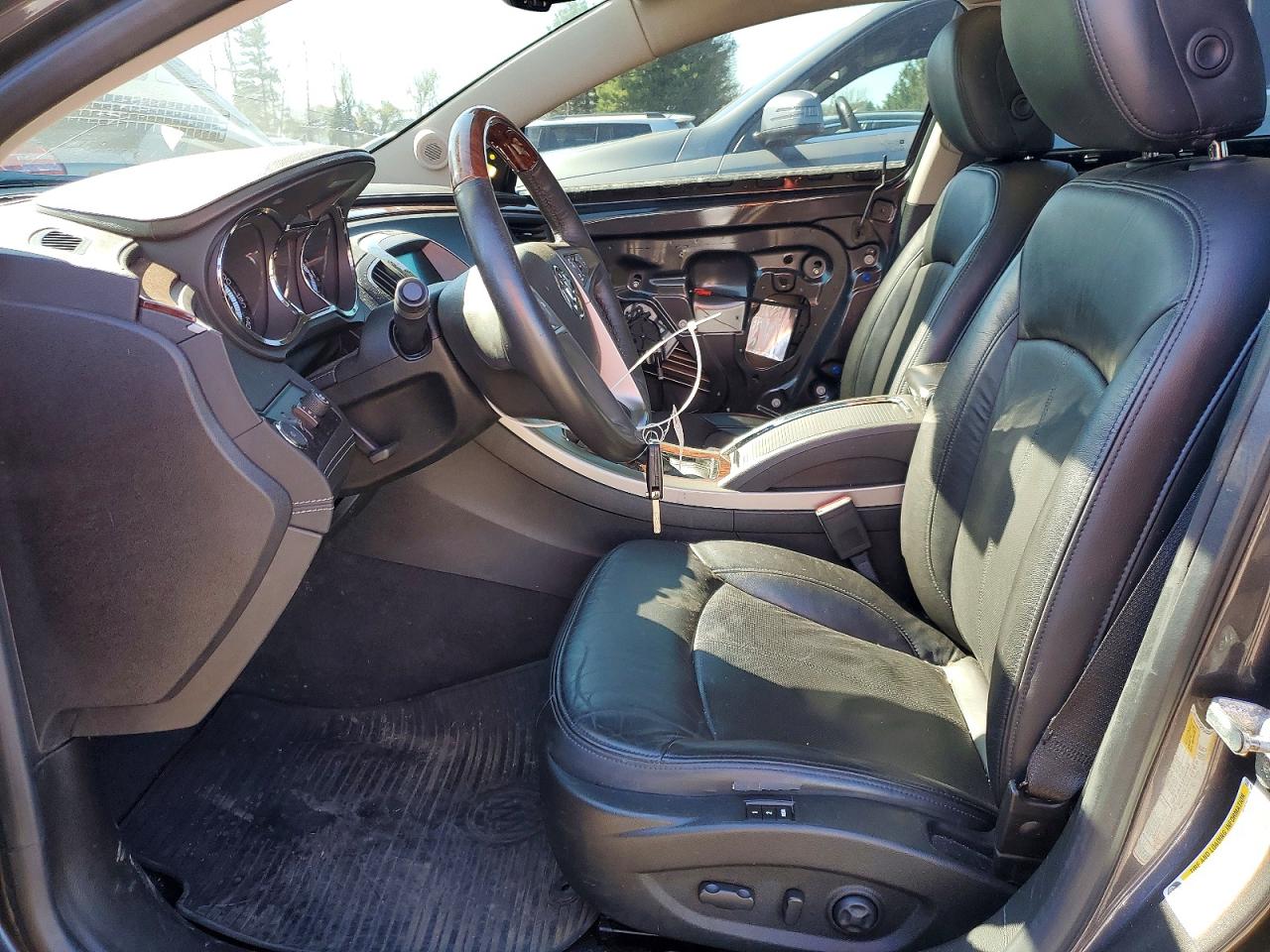 Buick LaCrosse Touring