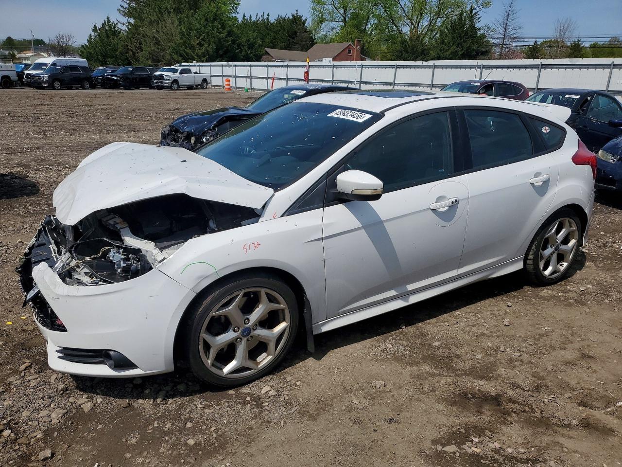 Salvage Ford Focus Image