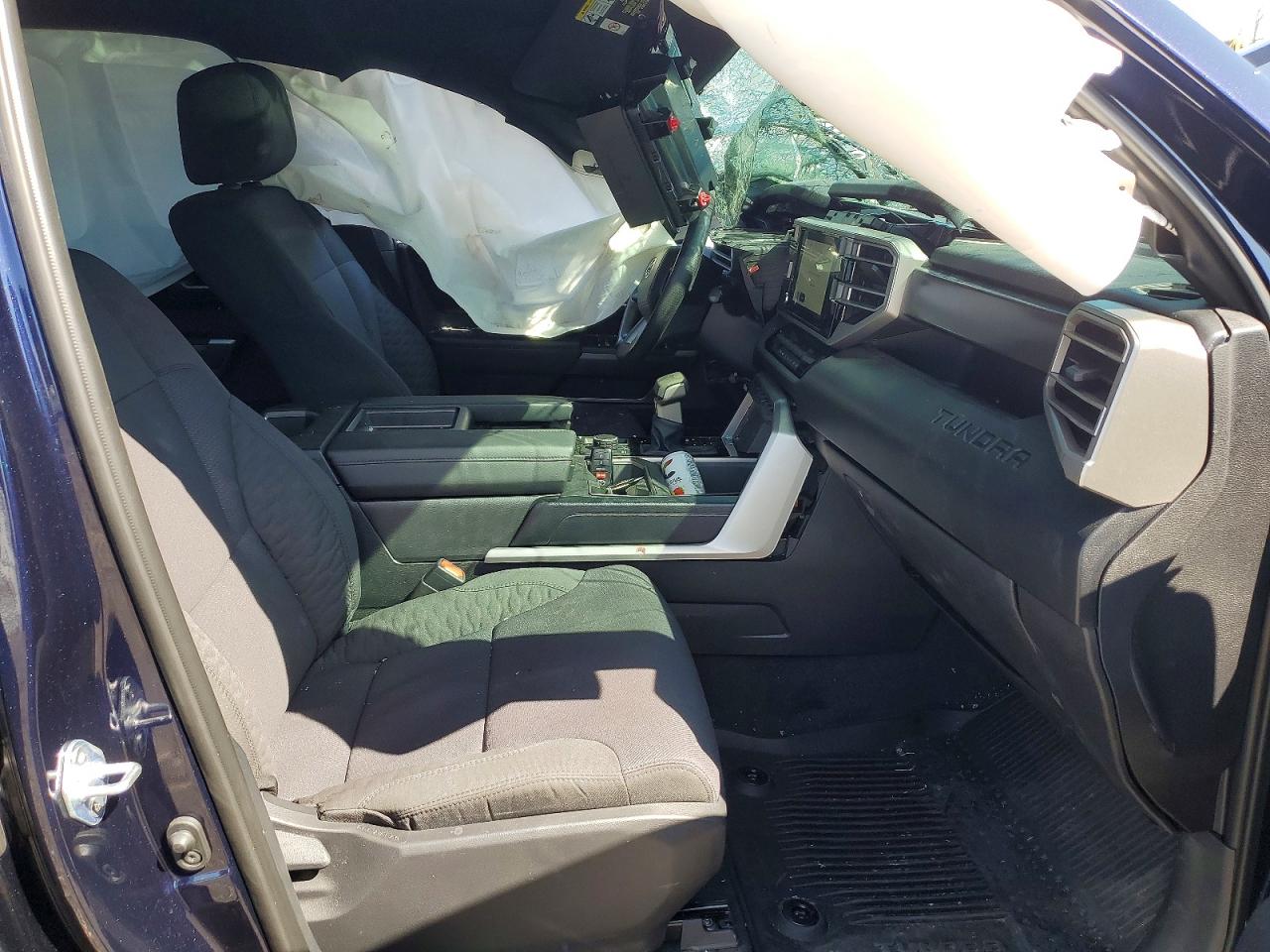 Toyota Tundra Sr5
