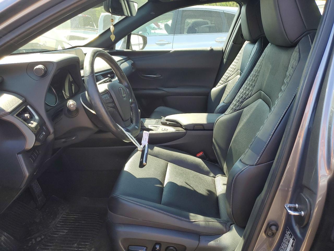 Lexus Ux 250h
