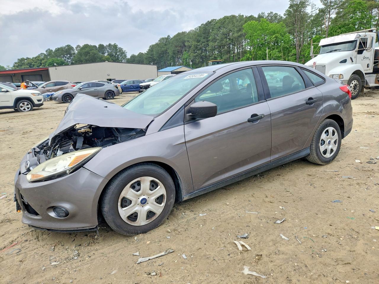 Salvage Ford Focus Image