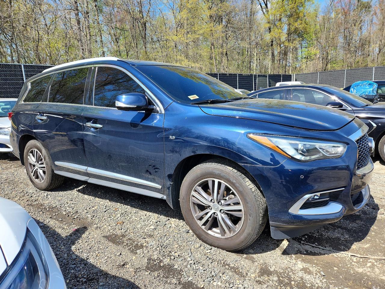 INFINITI Qx Base