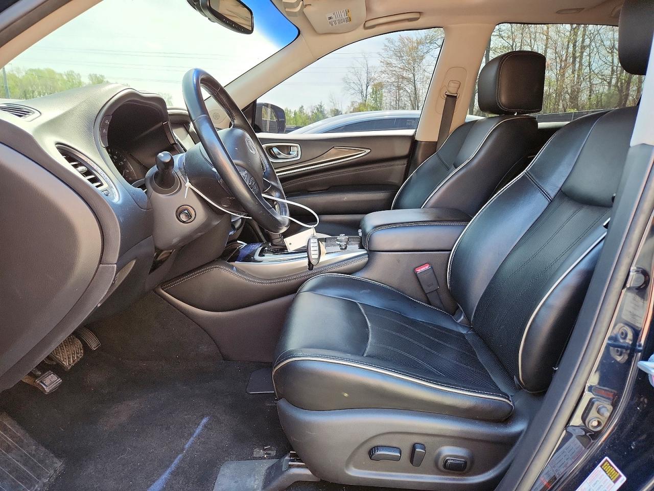 INFINITI Qx Base