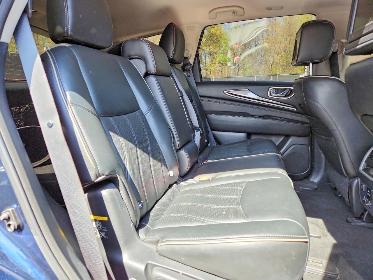 INFINITI Qx Base