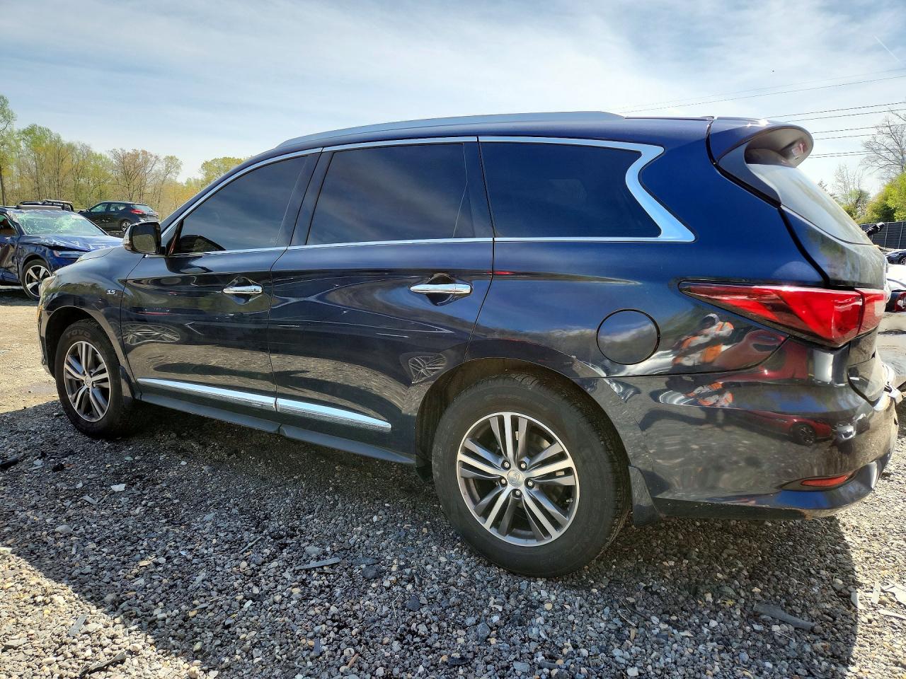 INFINITI Qx Base
