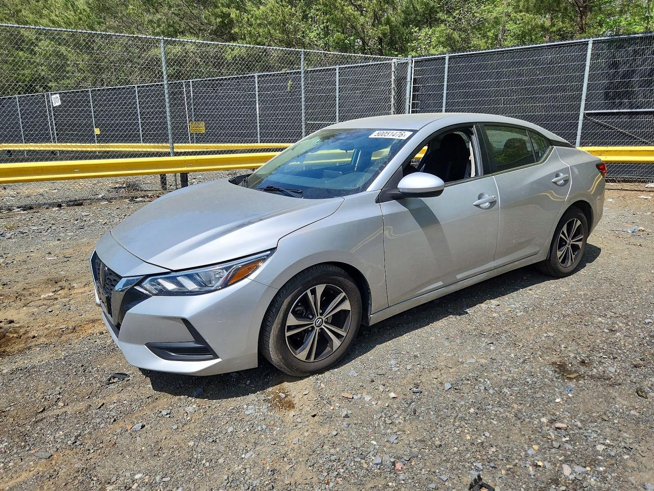 Salvage Nissan Sentra Image