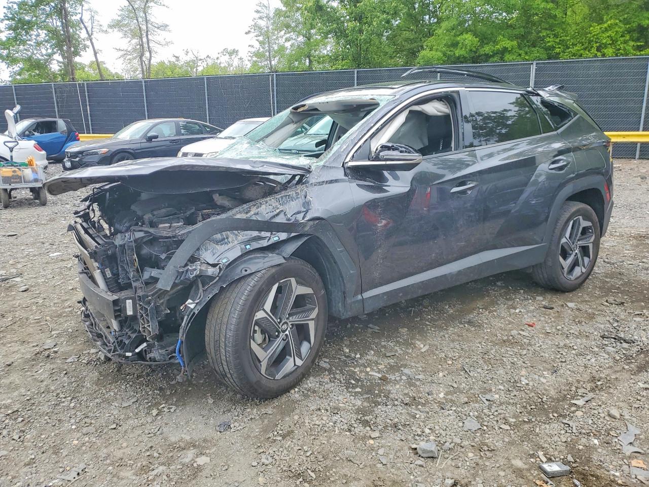 Salvage Hyundai TUCSON Image