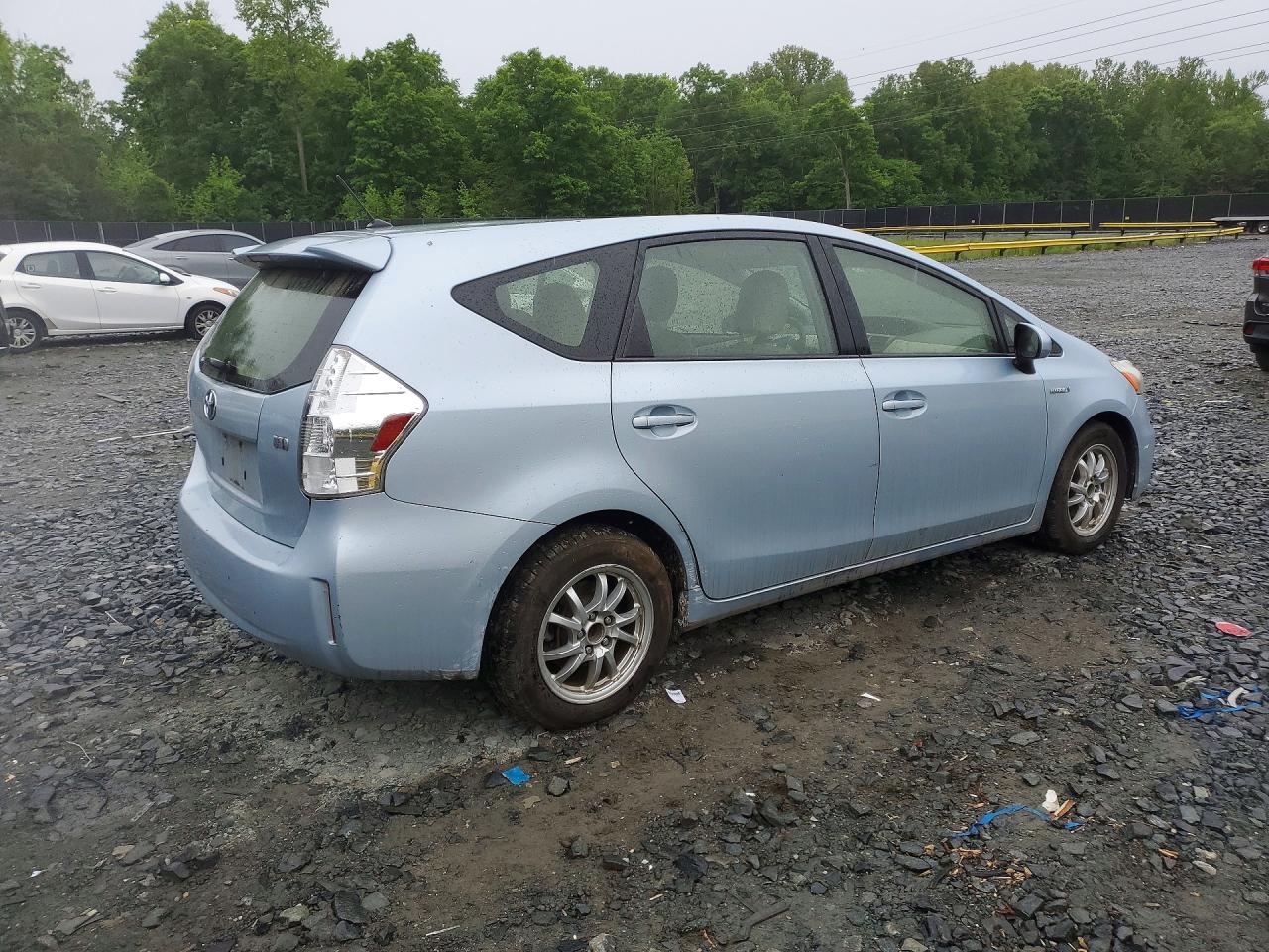 Toyota Prius v Two