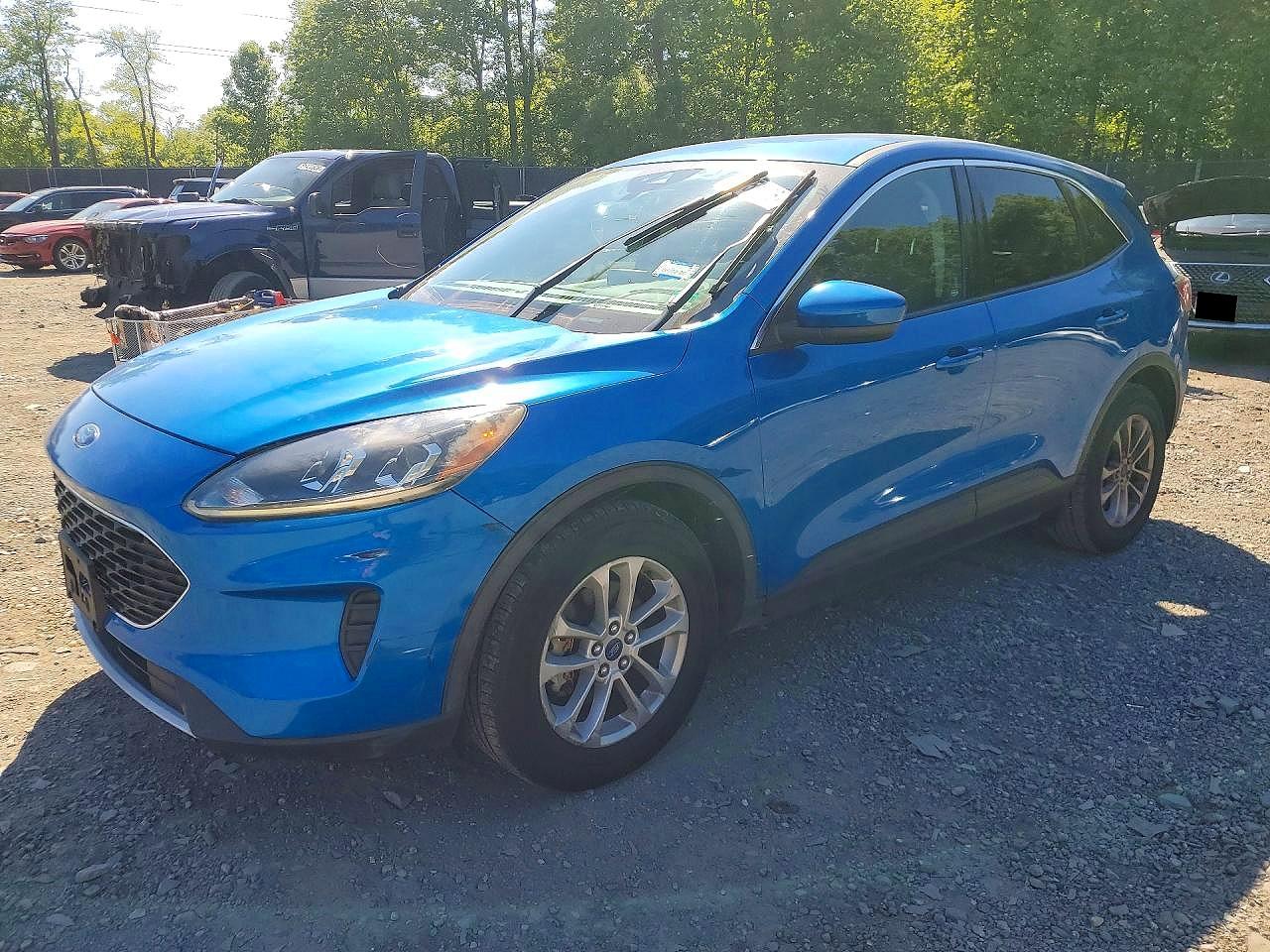 Salvage Ford Escape Image