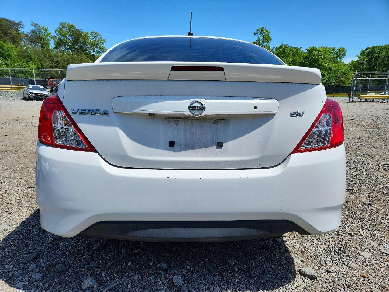 Nissan Versa Sv