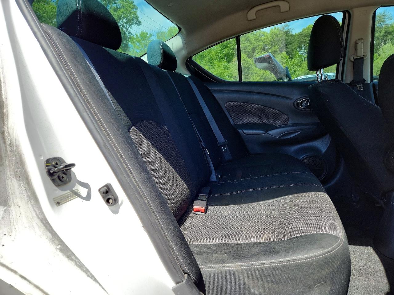 Nissan Versa Sv