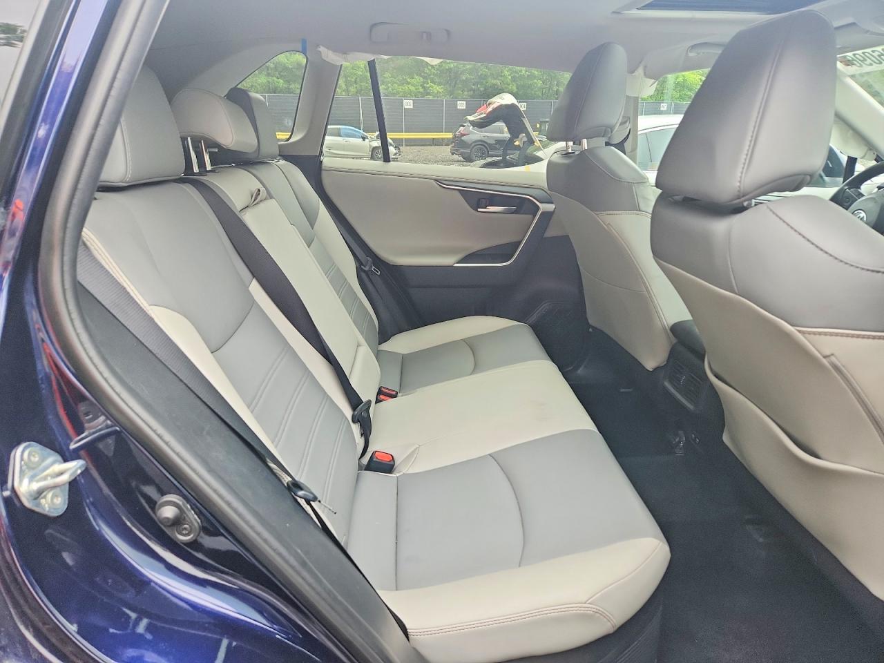 Toyota RAV4 Limited