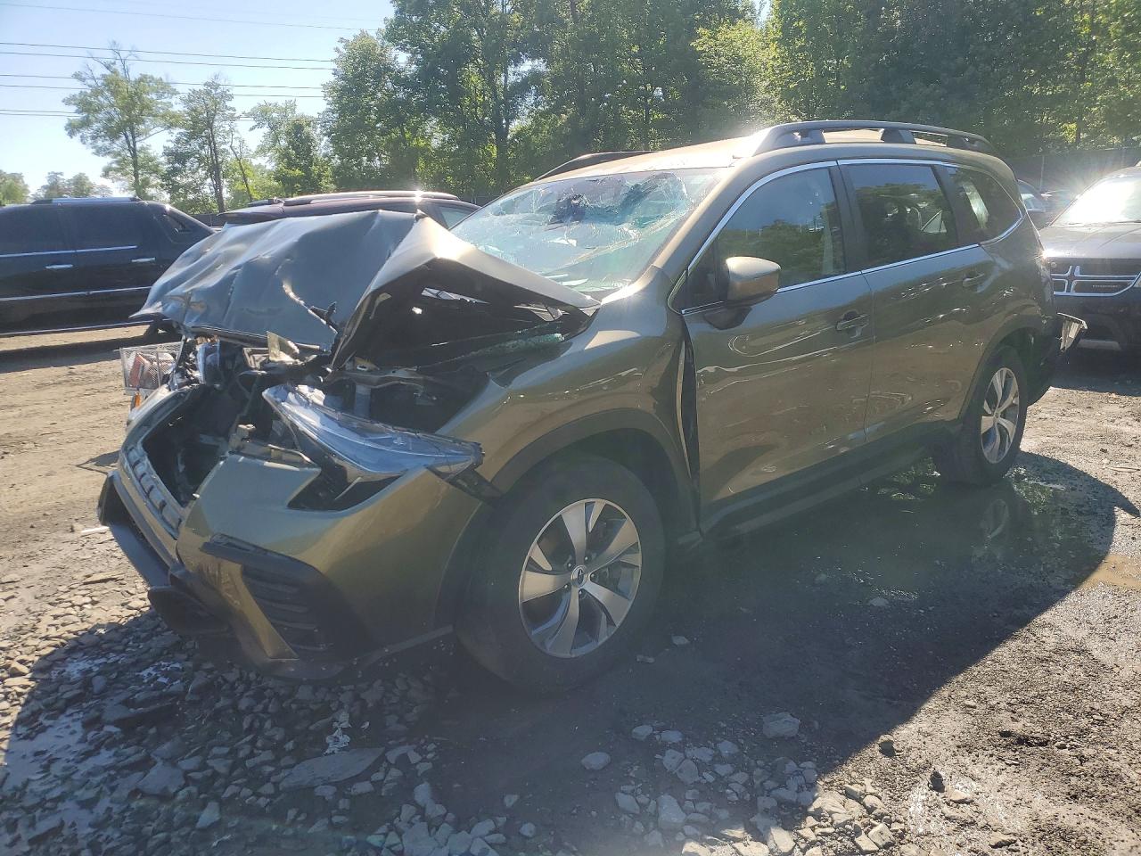 Salvage Subaru Ascent Image
