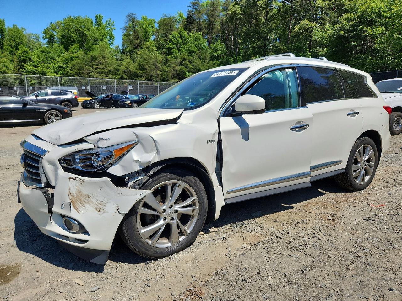 Salvage INFINITI Qx Image