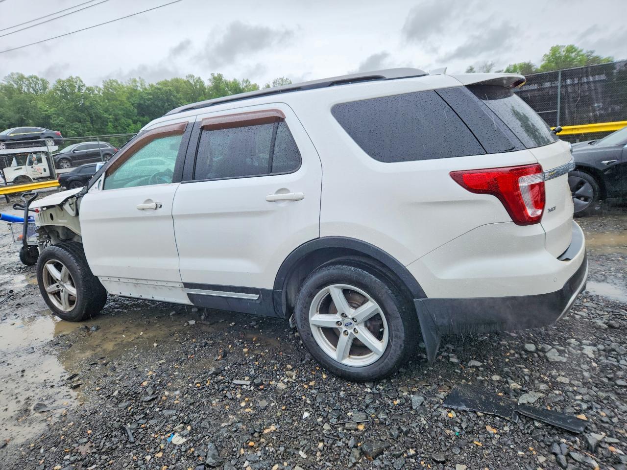 Ford Explorer Xlt