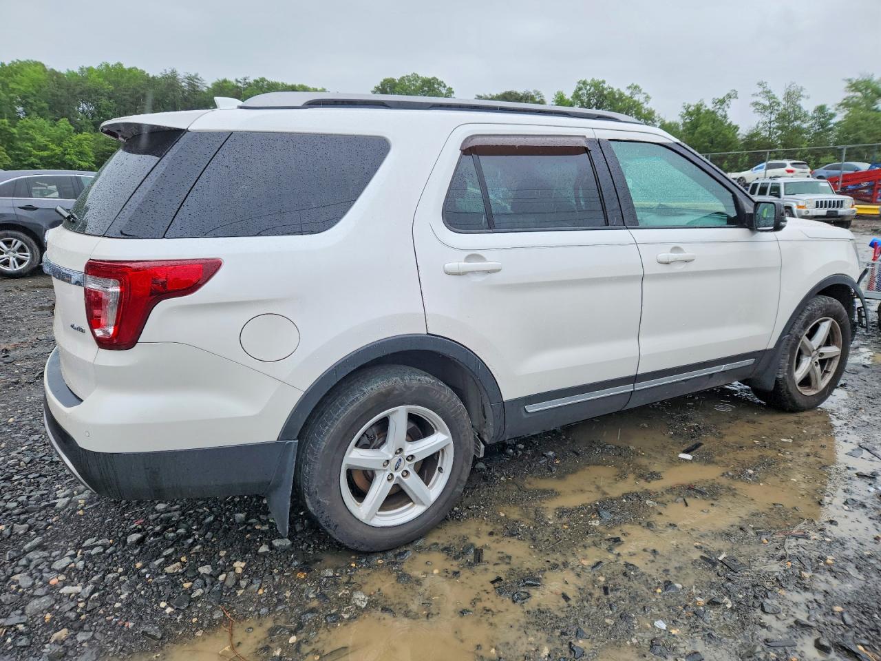 Ford Explorer Xlt