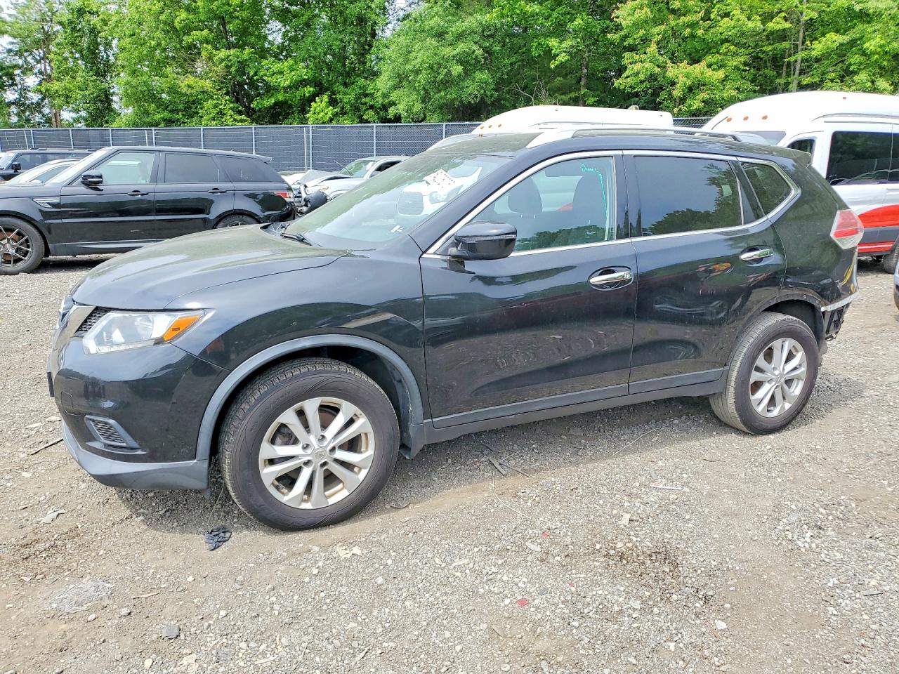 Salvage Nissan Rogue Image