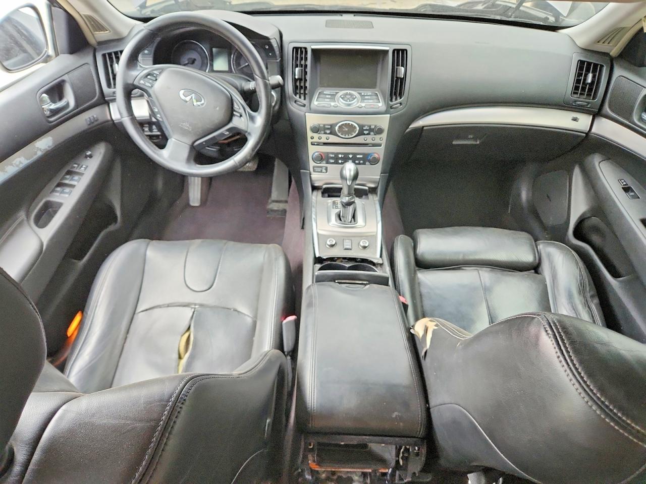 INFINITI G37 X