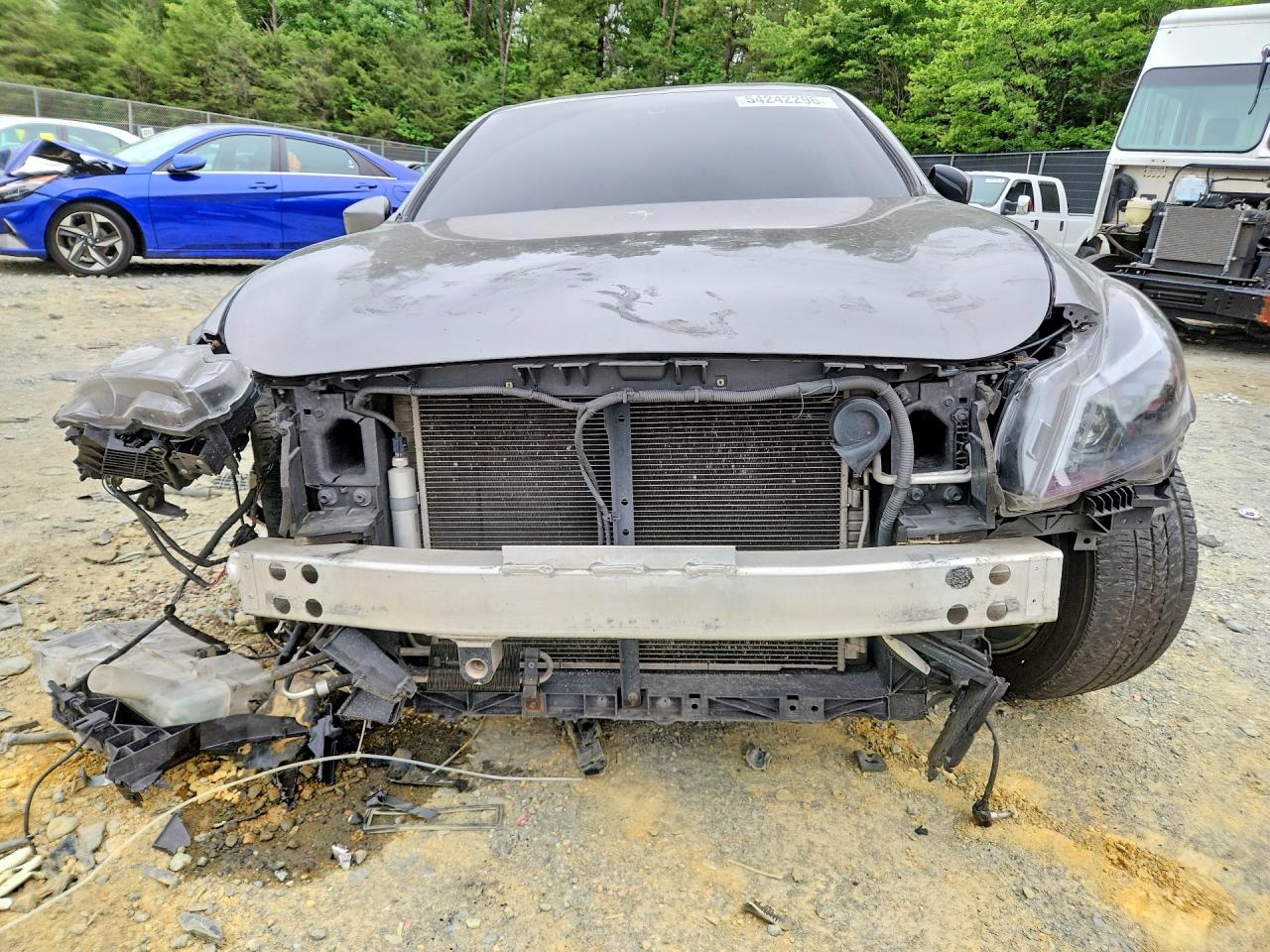 INFINITI G37 X