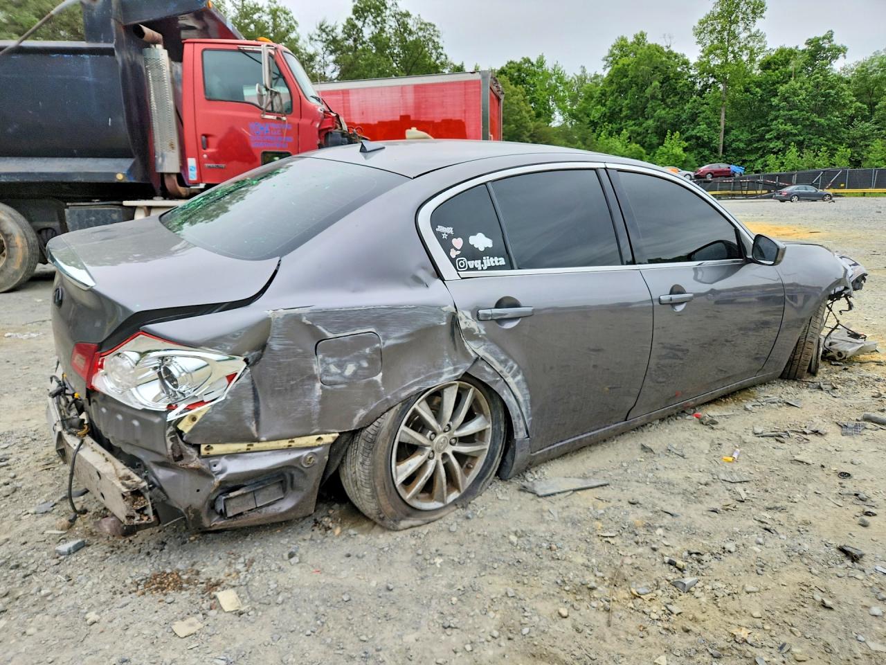 INFINITI G37 X