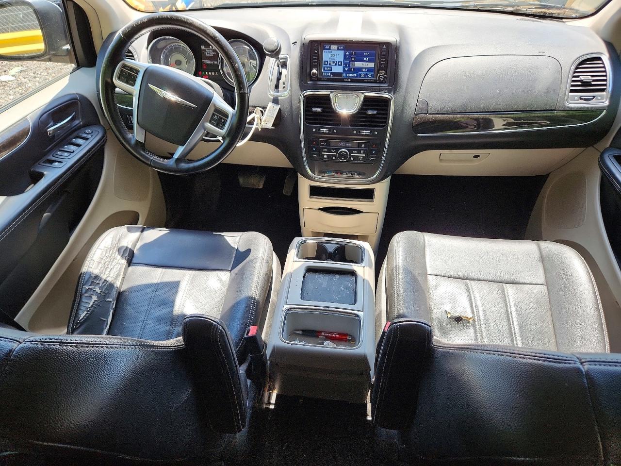 Chrysler Minivan Touring L