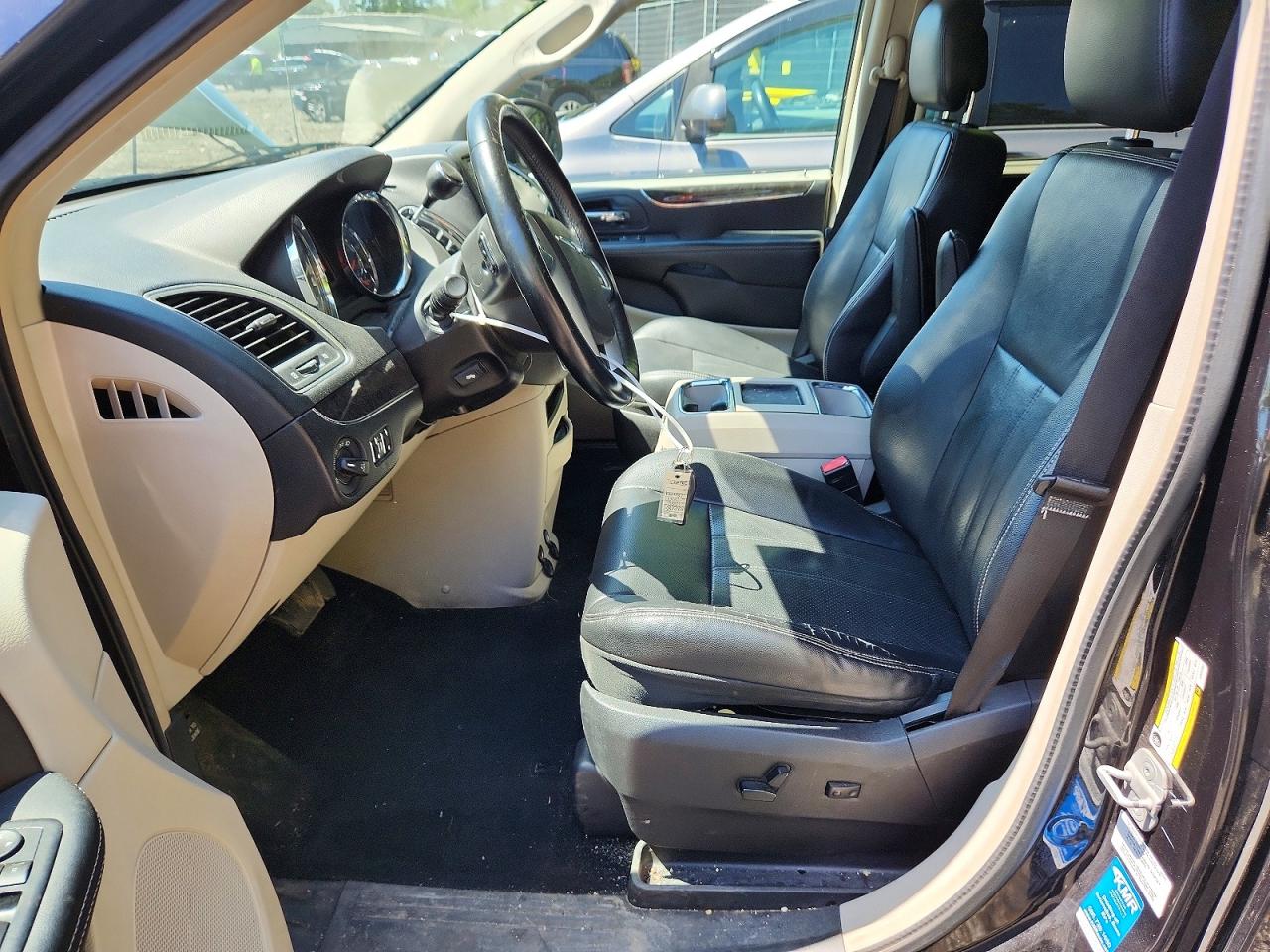 Chrysler Minivan Touring L