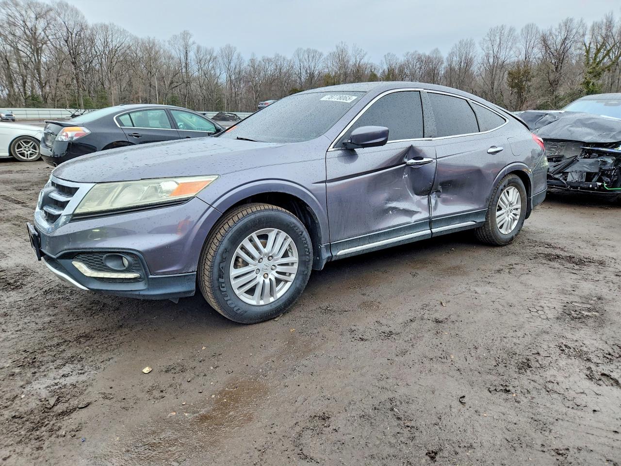 Salvage Honda Crosstour Image
