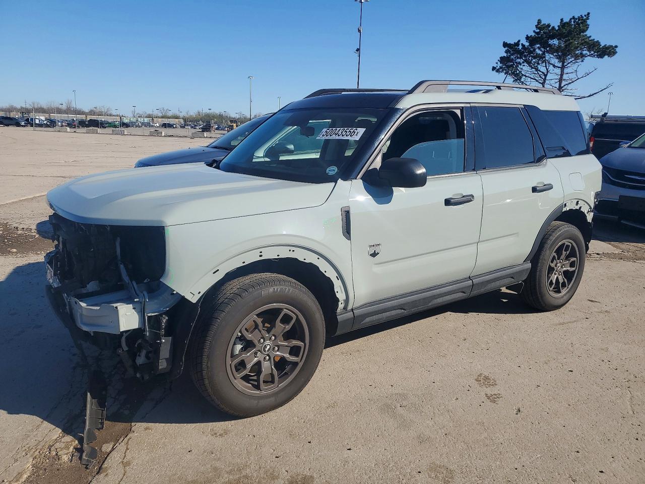 Salvage Ford Bronco Image