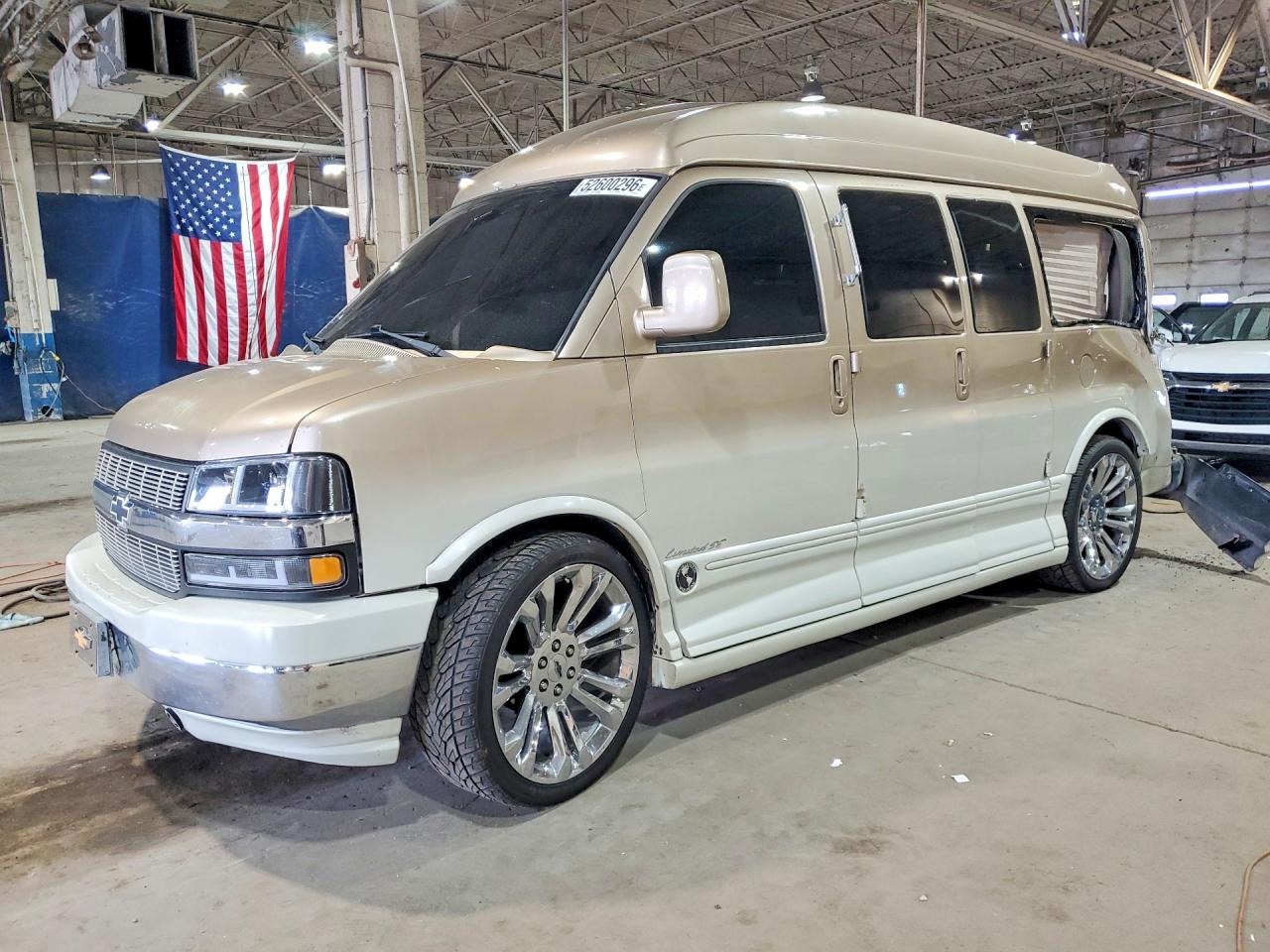 Salvage Chevrolet Express Image