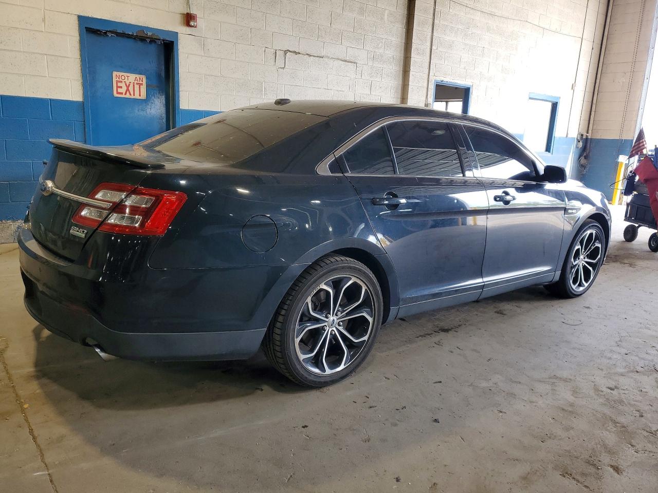 Ford Taurus Sho