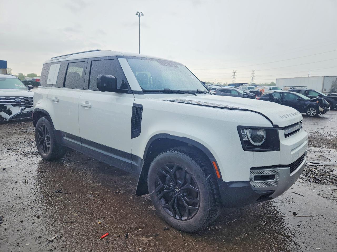Land Rover Defender 110 S