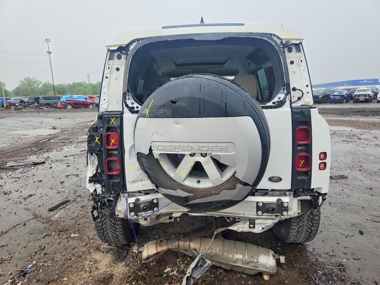 Land Rover Defender 110 S