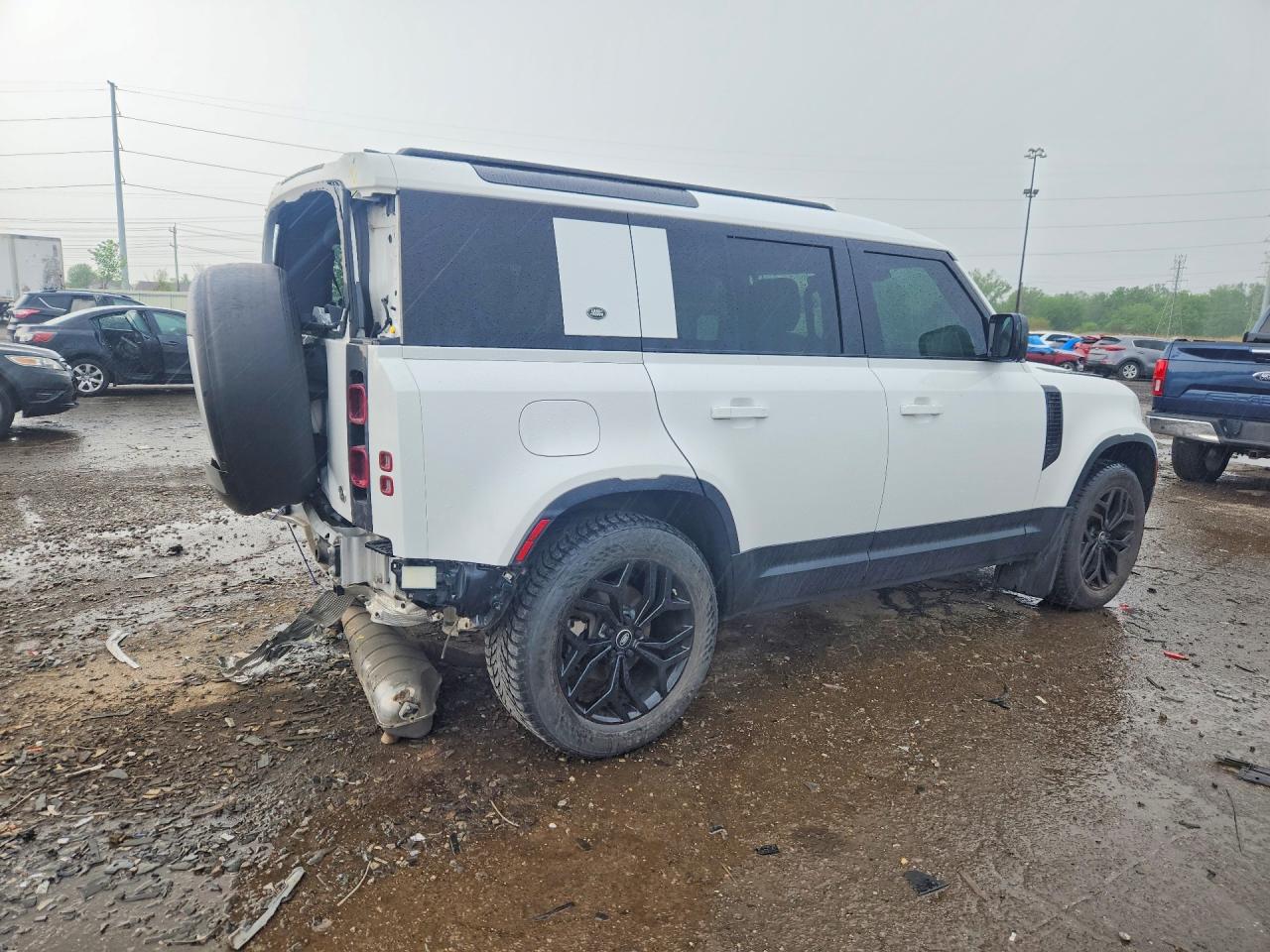 Land Rover Defender 110 S