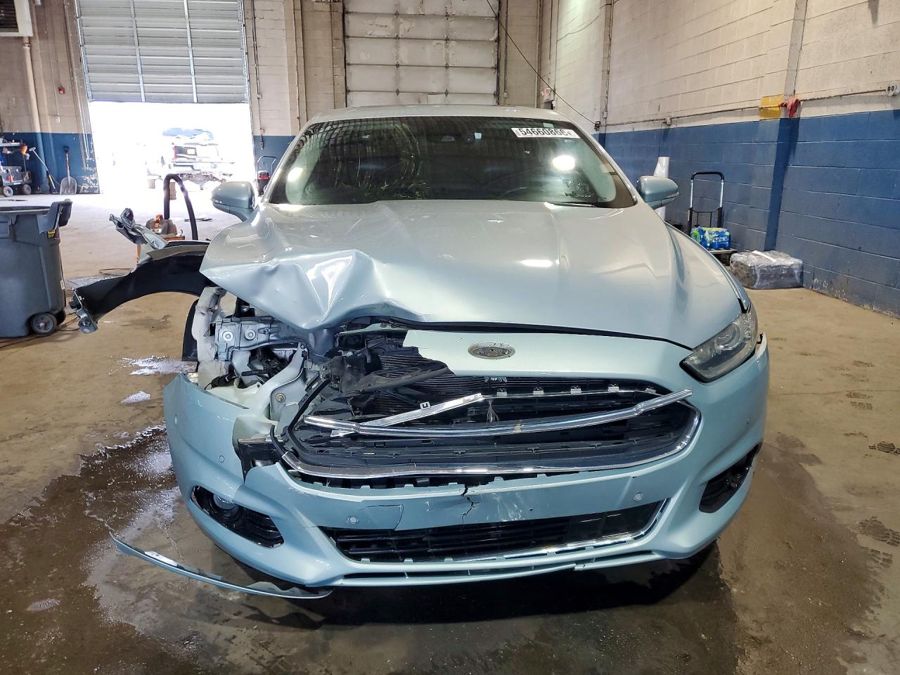 Ford Fusion Titanium Phev