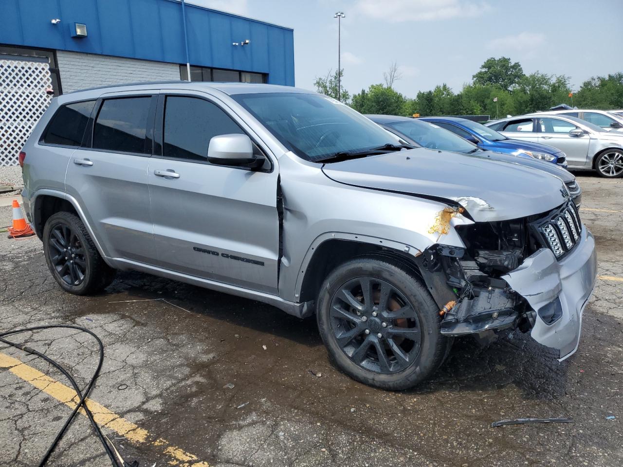 Jeep Grand Cherokee Laredo