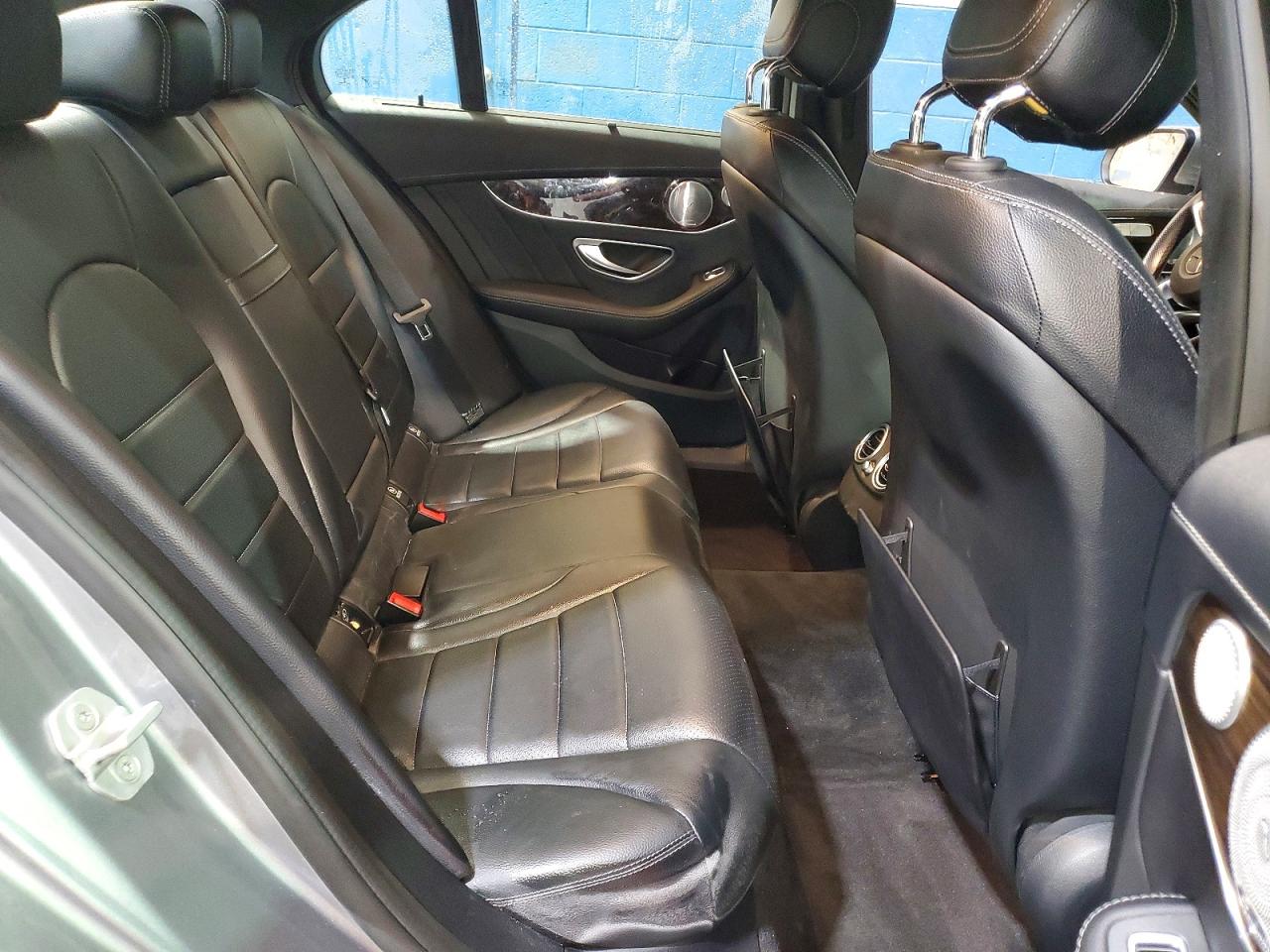 Mercedes-Benz C-Class 400 4matic