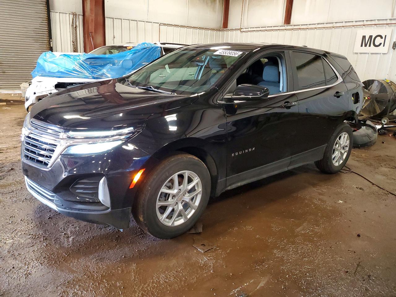 Salvage Chevrolet Equinox Image