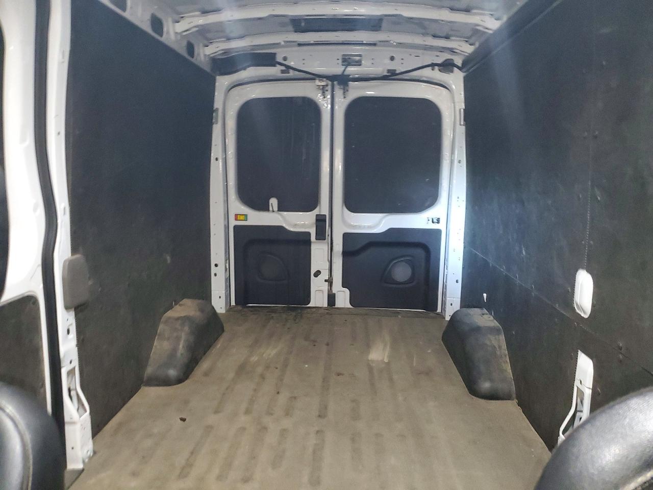 Ford Transit T-250